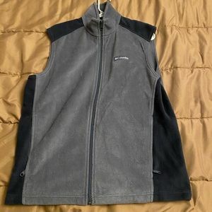 Columbia grey vest